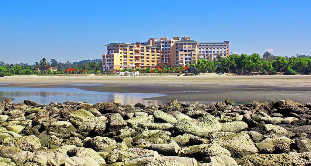 Royal Tulip Sea Pearl Beach Resort & Spa Cox's Bazar Dış mekan fotoğraf